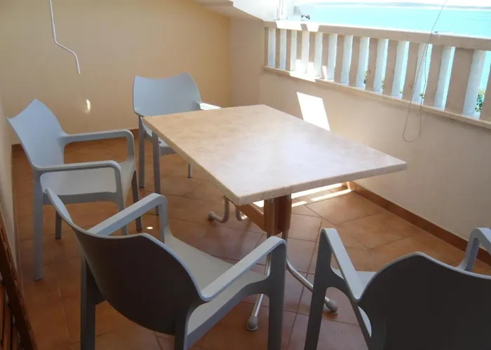 Mia Fuer Vier Personen By Interhome Appartement Mandre